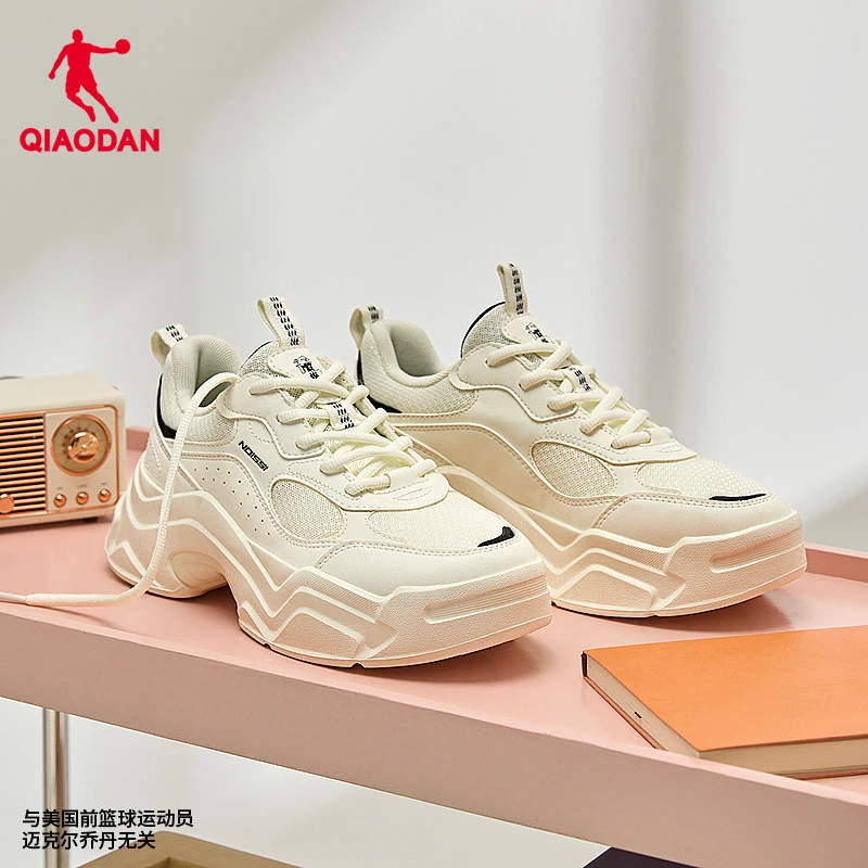 中国乔丹休闲鞋女运动春夏网面透气运动鞋女增高软底老爹鞋女鞋子
