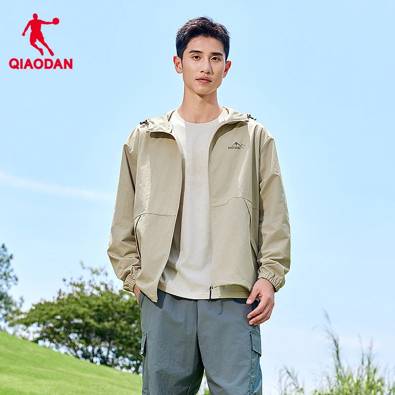 中国乔丹运动连帽男生梭织风衣秋冬运动字母内网防风户外休闲外套