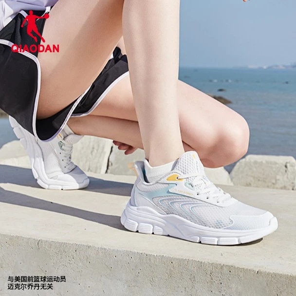 中国乔丹情侣运动鞋运动春夏网面透气轻便跑鞋减震回弹XM26230218