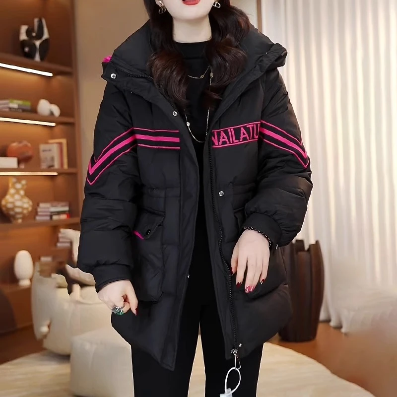 妈妈大码防寒服女冬装2024年新款宽松加厚保暖小个子加绒外套冬