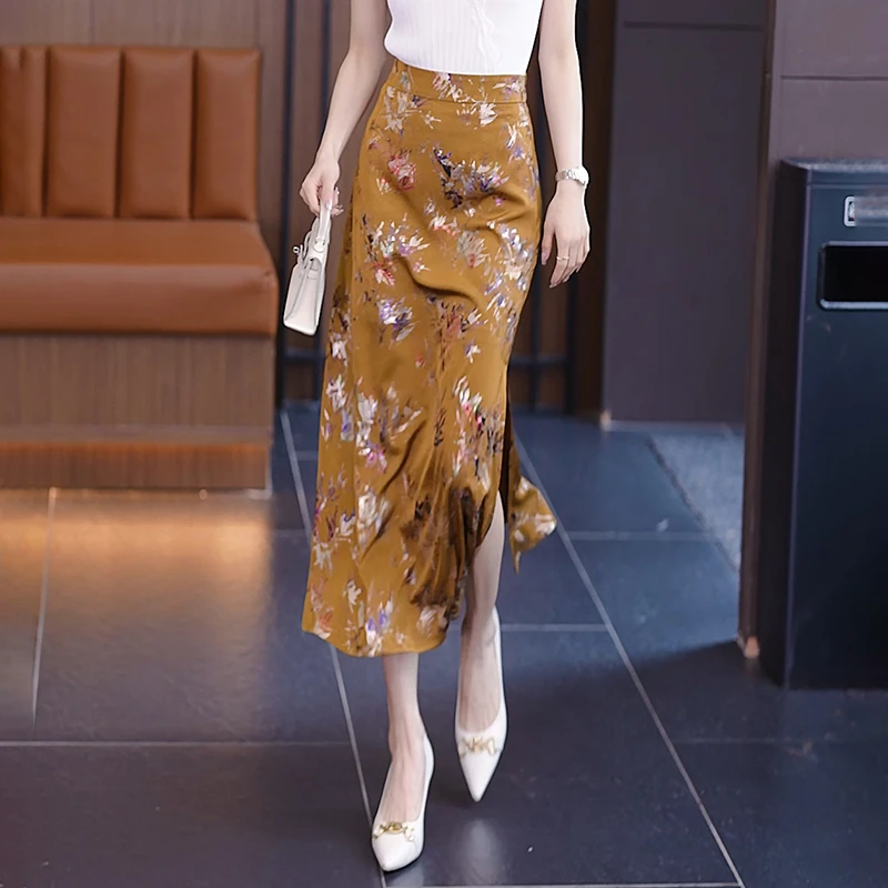 新中式半裙女春夏薄款缎面高腰垂坠感显瘦复古花色开叉长裙包臀裙