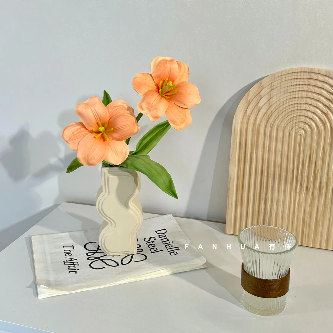 开花郁金香仿真花桌面假花束餐桌客厅卧室摆件高颜值陶瓷花瓶