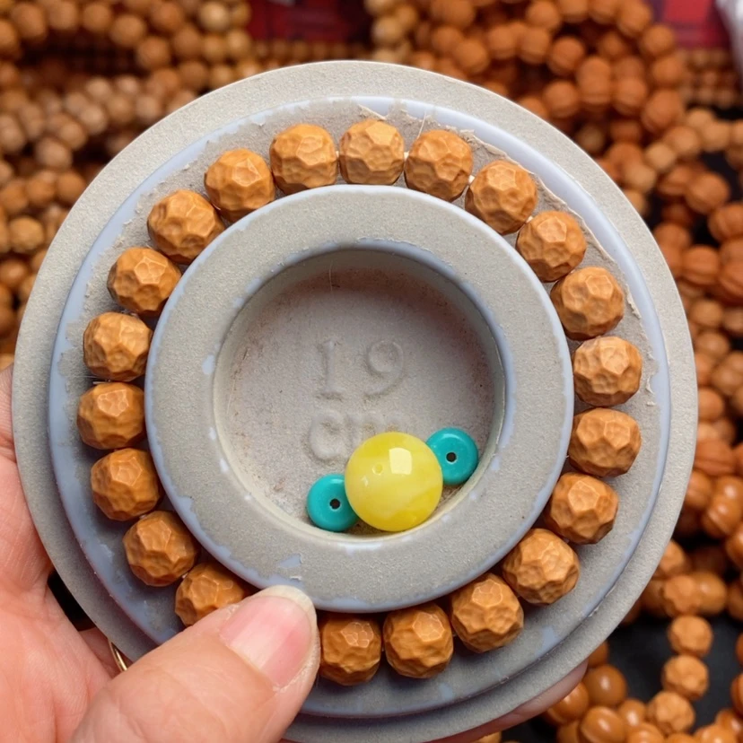 【闪购商品】猴头核桃手串h****r陨石坑