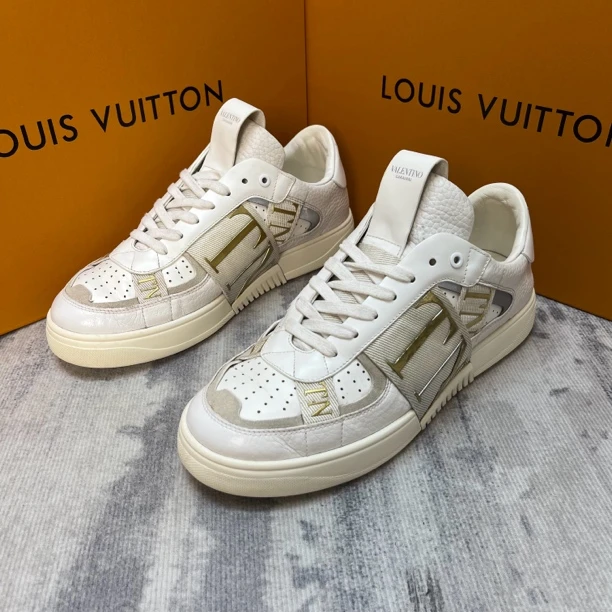 90新 Valentino/华伦天奴 白金VL7N鞋面绑带时尚板鞋/41.5欧/256
