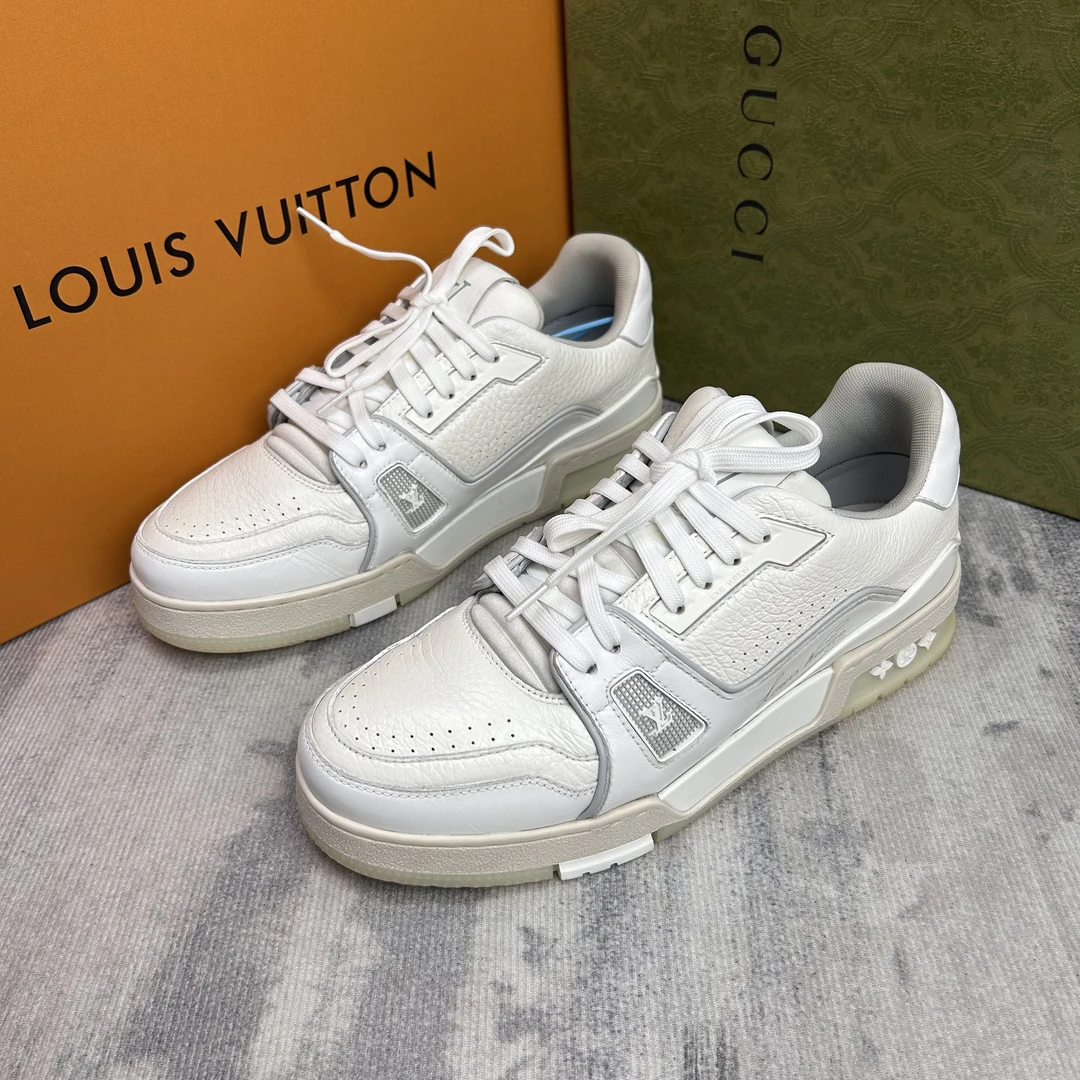 95新 LouisVuitton/路易威登 白水泥Trainer系列休闲板鞋/40.5-42