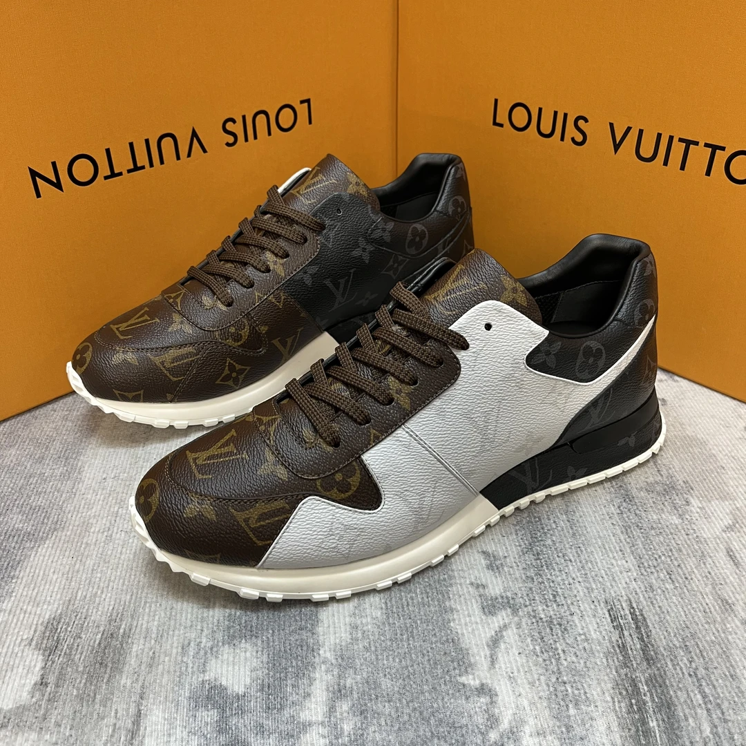 LouisVuitton/路易威登三色拼接老花满印运动鞋/全新42欧