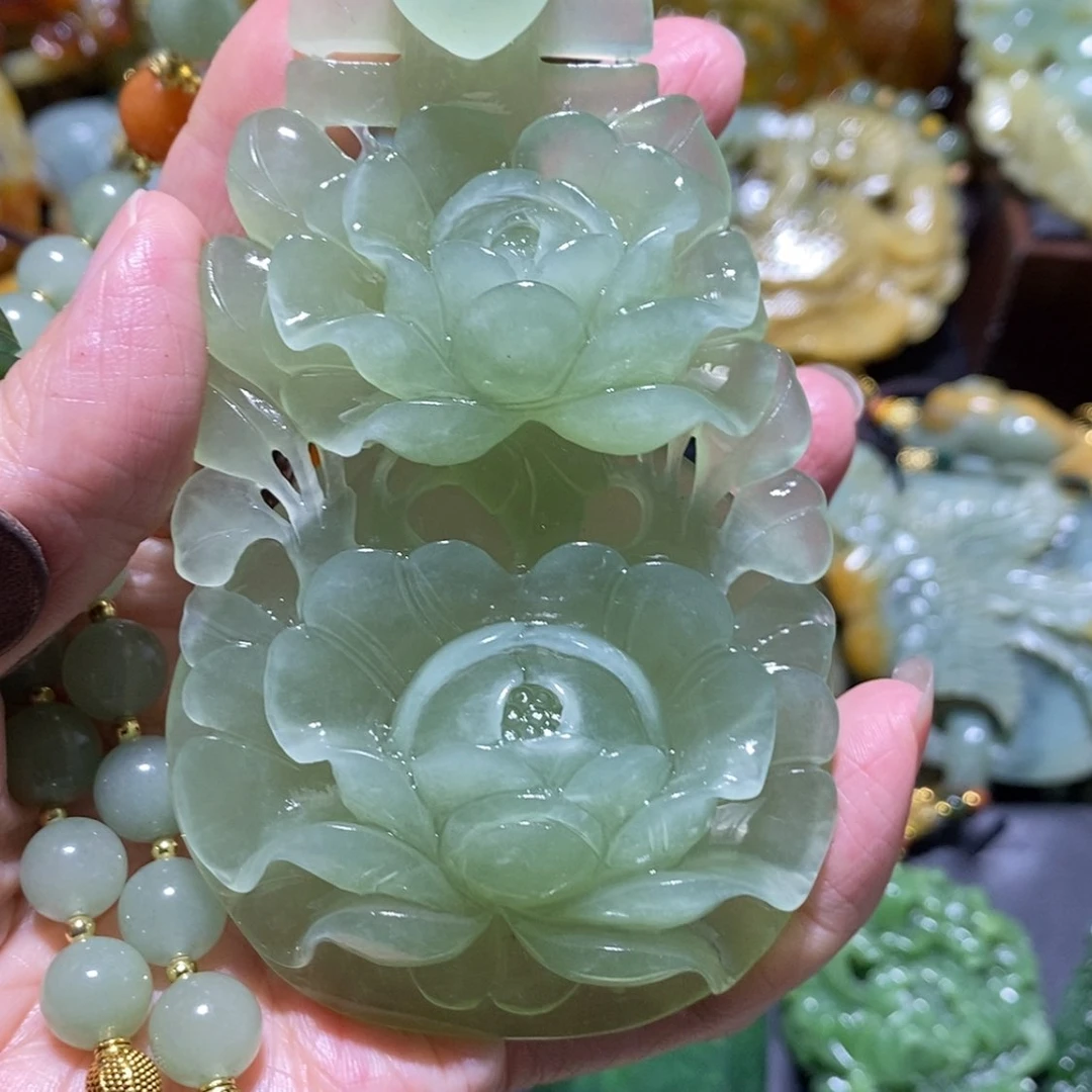 【闪购商品】蛇纹石玉颈饰未镶嵌