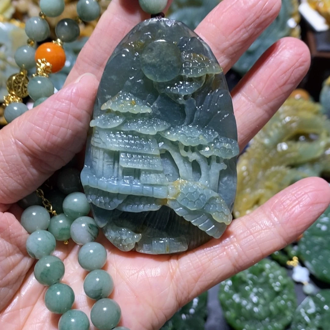 蛇纹石玉颈饰未镶嵌