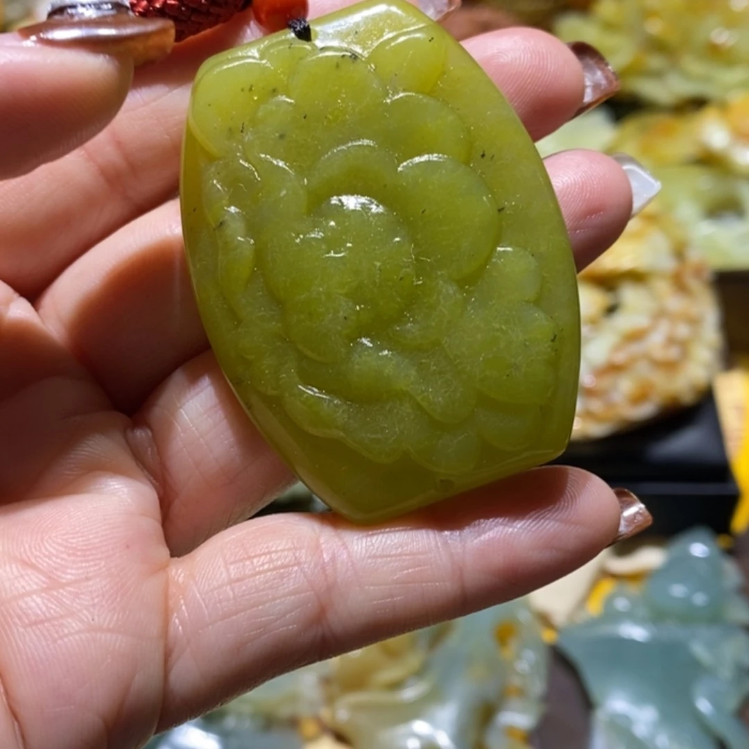 【闪购商品】蛇纹石玉颈饰合金