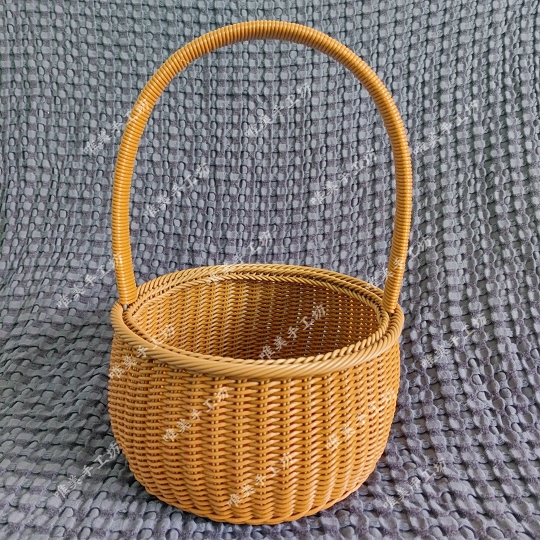 全藤条小花篮，纯手工编织
