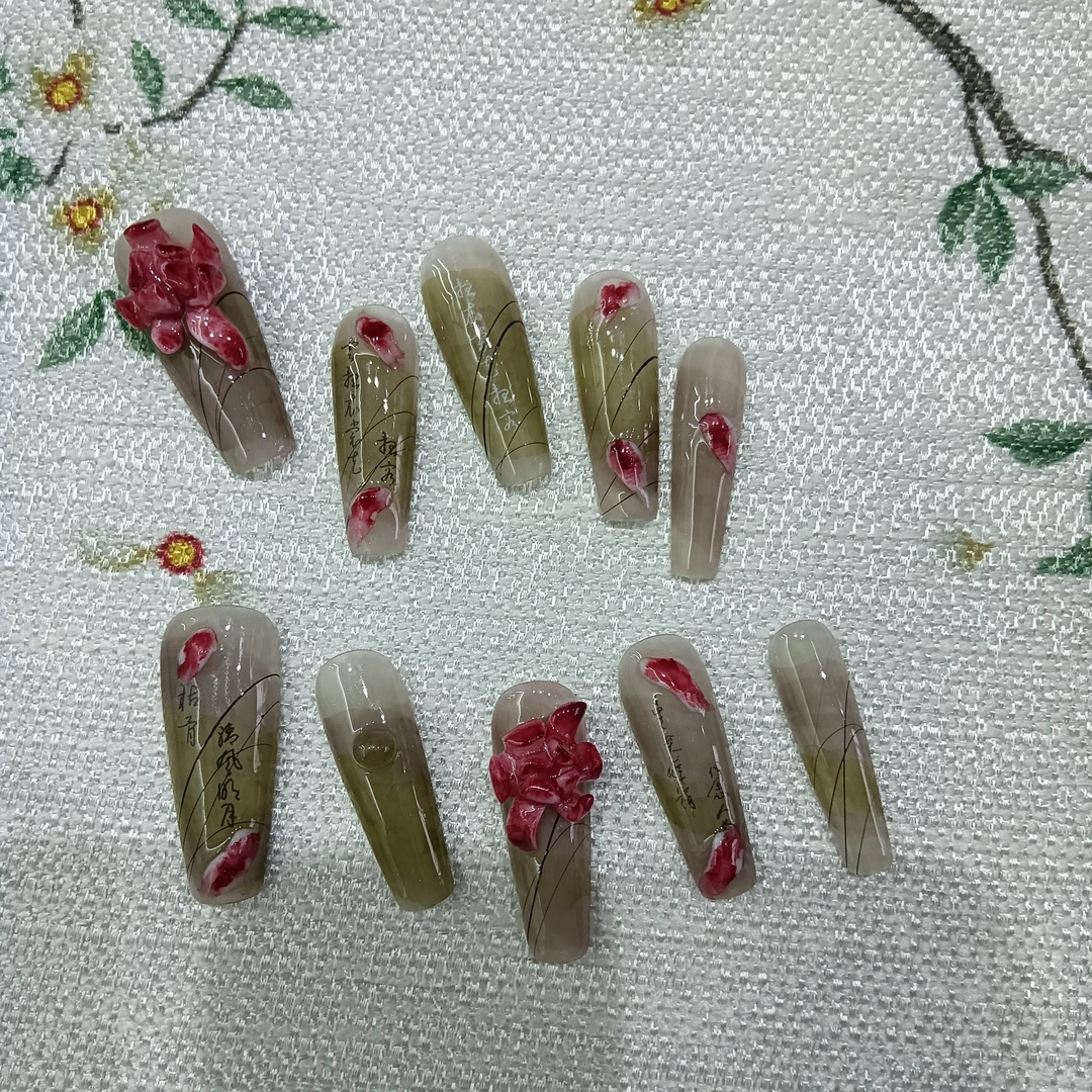 纯手工穿戴甲，支持定制两单包邮，一单自拍邮费