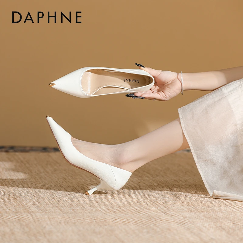 达芙妮法式高跟鞋女2025春秋新款尖头细跟职业通勤百搭单鞋不累脚