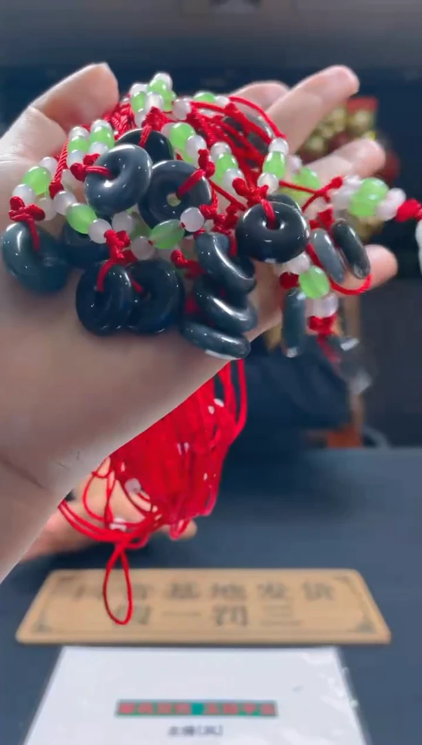 【闪购商品】翡翠颈饰未镶嵌张哥(凤)170108012多样性发其一