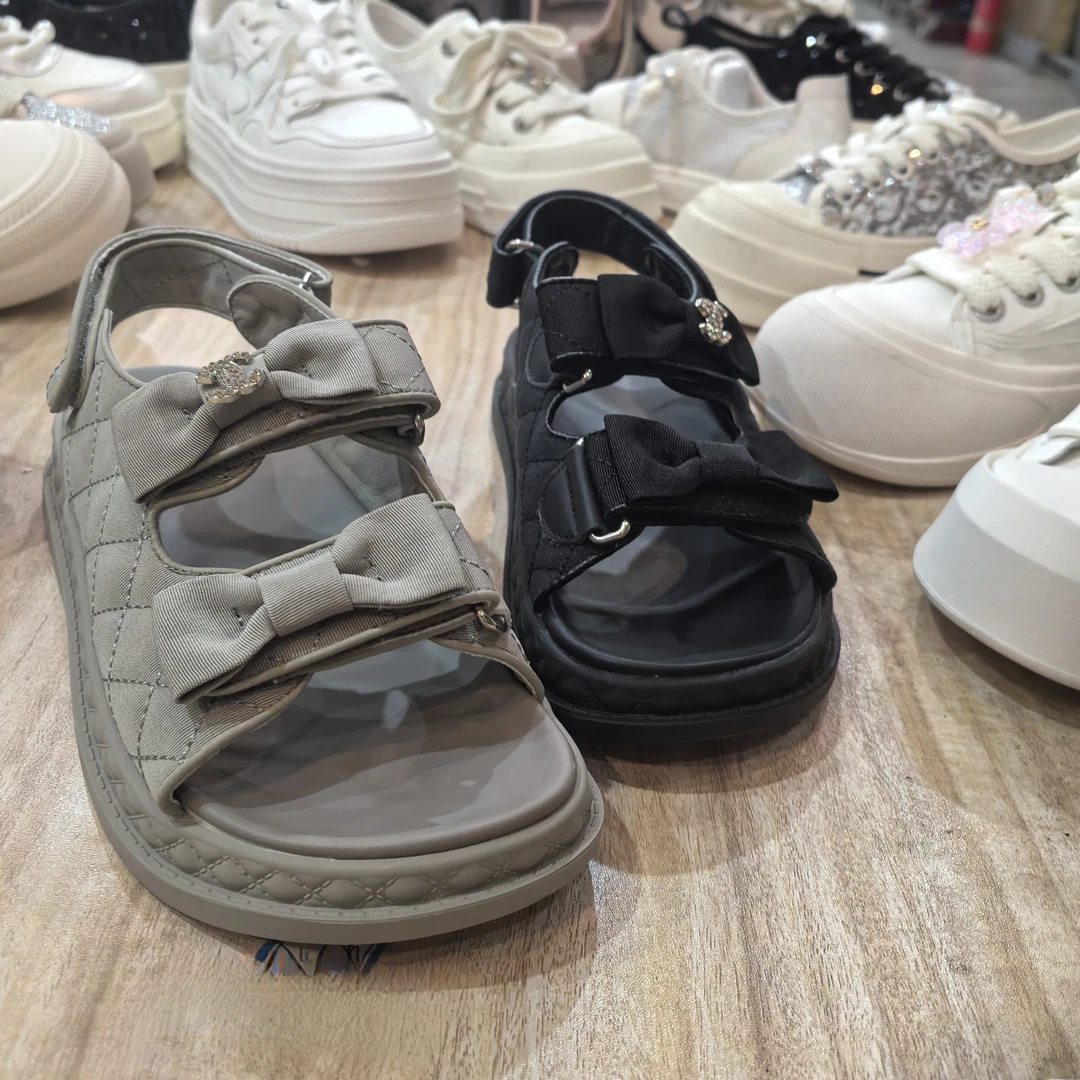 可爱蝴蝶结小香风软底魔术贴百搭露趾轻便透气舒适平底凉鞋休闲鞋