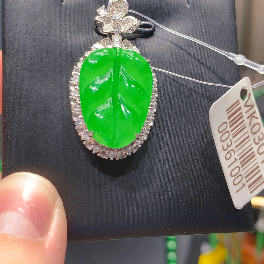 【闪购商品】翡翠颈饰18K金镶嵌111111111