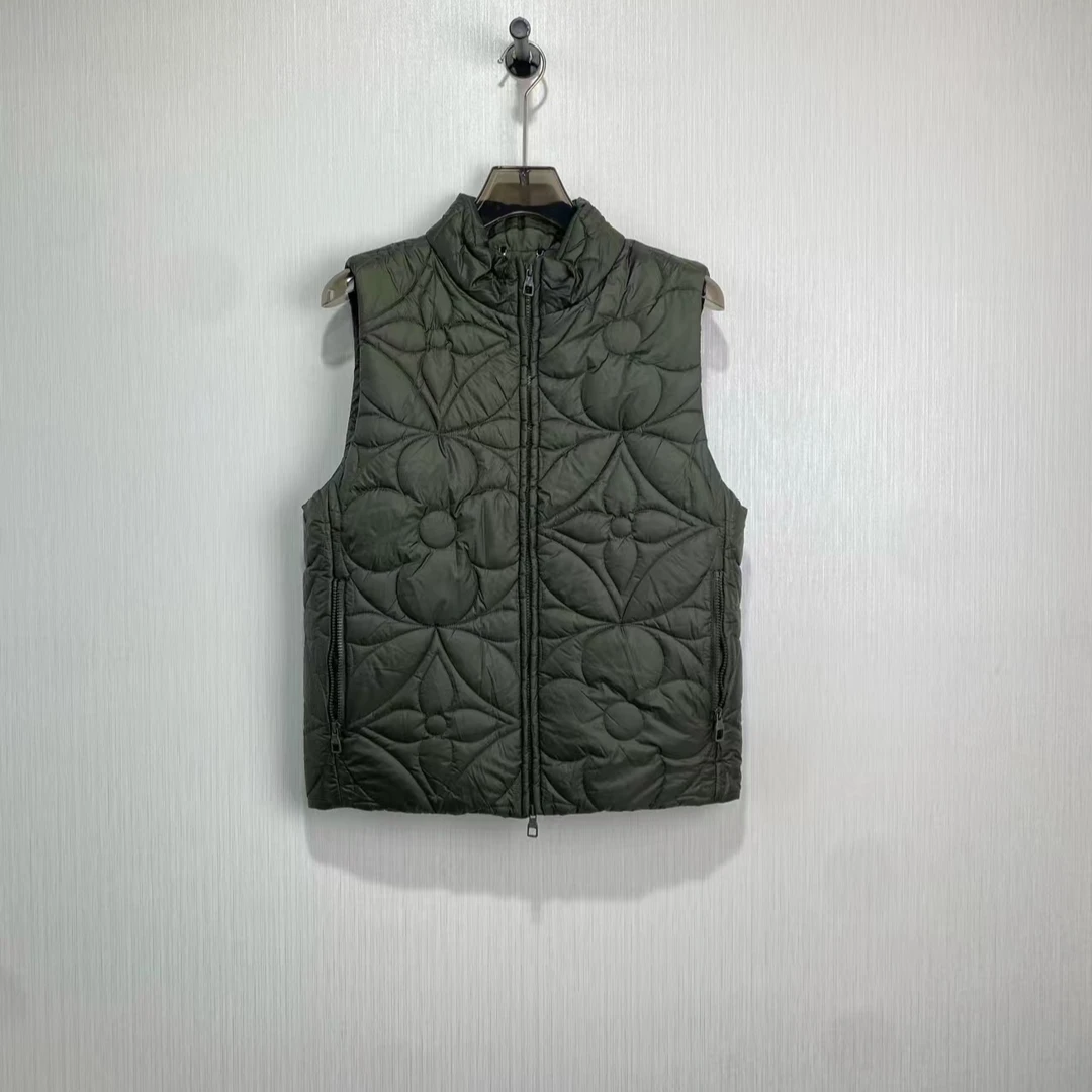 Louis Vuitton LV 三花压纹棉服马甲 46码/98新/SN2706