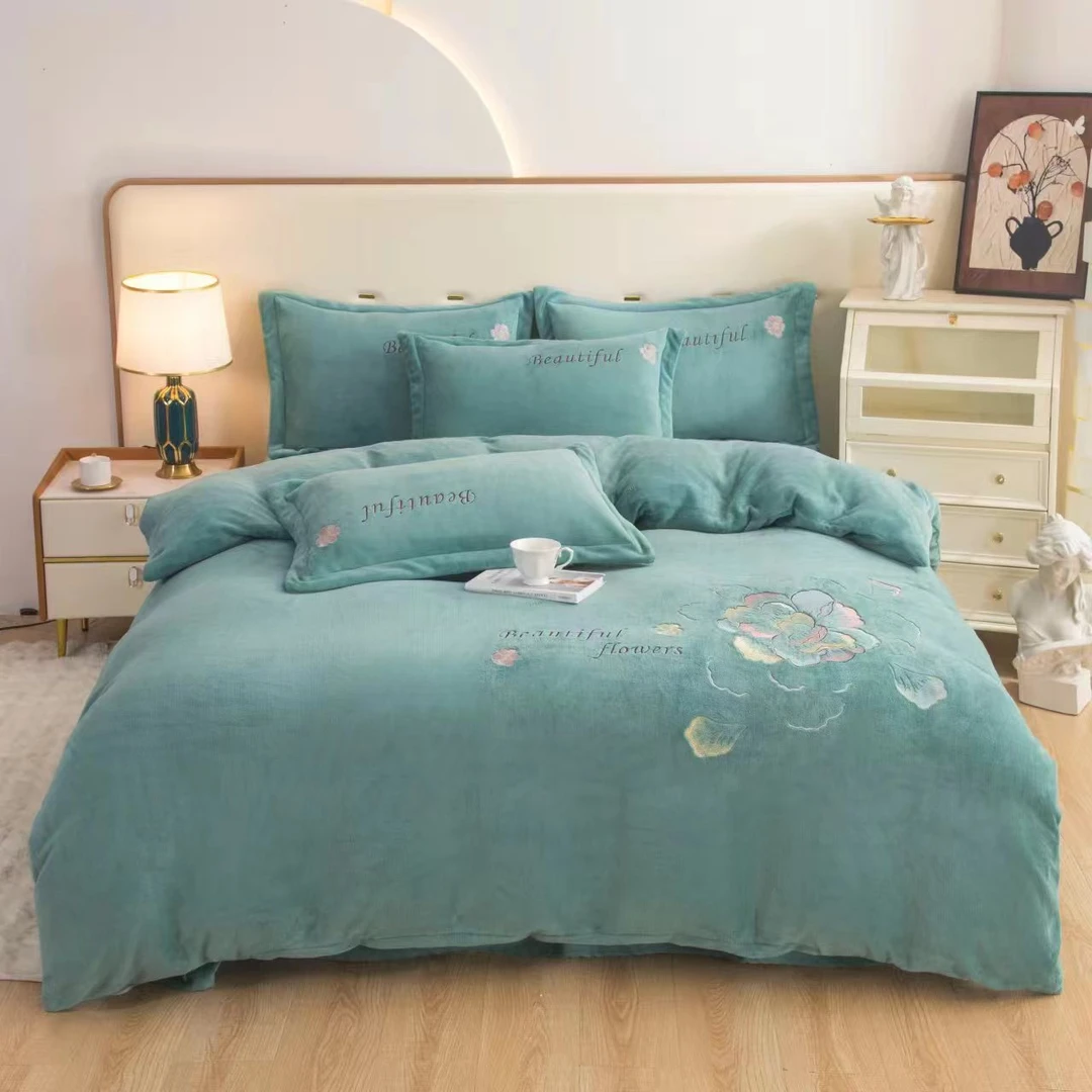 秋冬款防寒刺绣加厚牛奶绒四件套双面绒四件套亲肤保暖加绒加厚