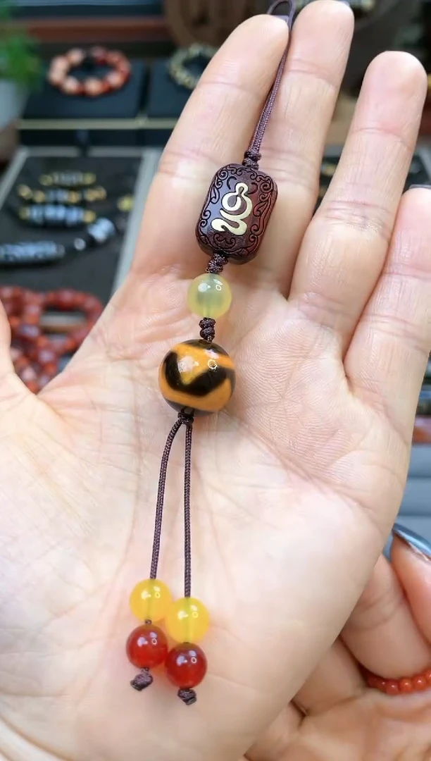 【闪购商品】玛瑙/玉髓挂饰未镶嵌精品金沁牙牙挂饰