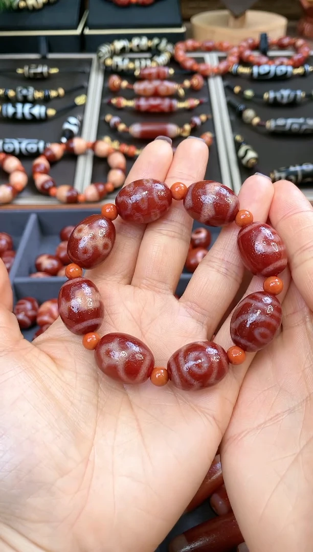 【闪购商品】玛瑙/玉髓手链未镶嵌高油红肉多宝阵手链