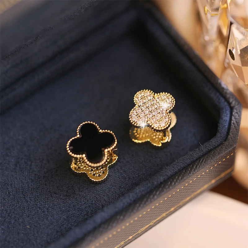 铜合金耳饰 轻奢黑色满钻百搭时尚幸运耳钉ins小众双面高级简约款