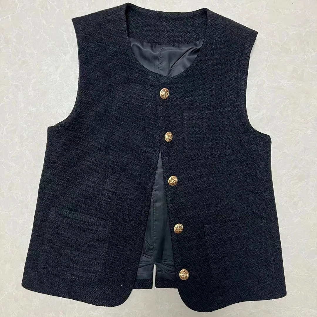 09款金扣三兜毛呢马甲，衣长58