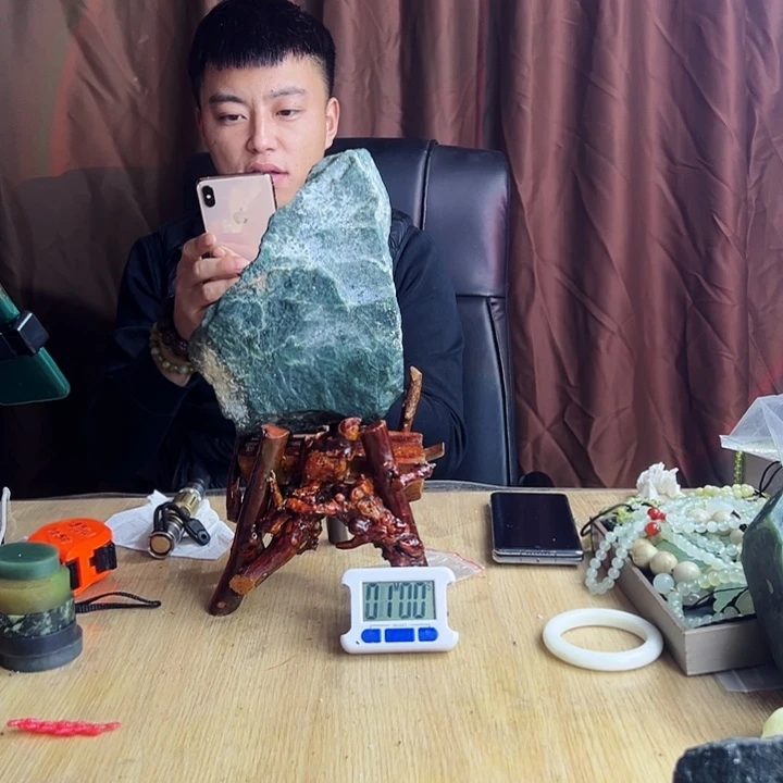 岫玉原石未镶嵌凤****九32
