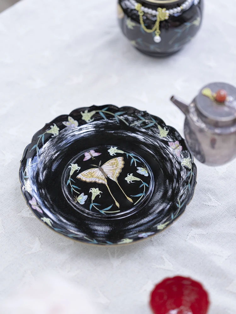 YTJ00198雅同集-黑地粉彩蝴蝶花口壶承（山怂专款）