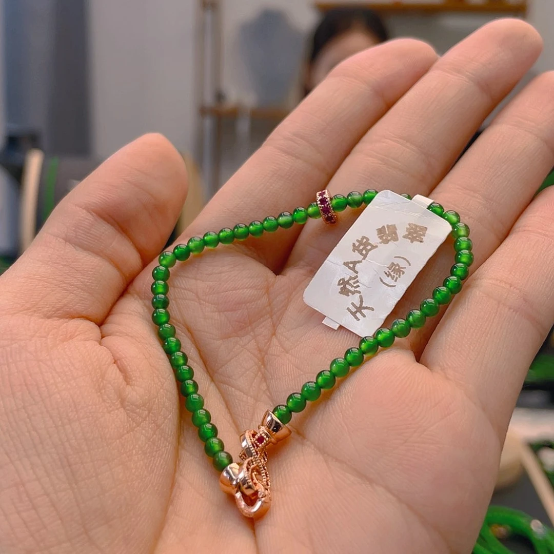 翡翠手镯未镶嵌天然A货