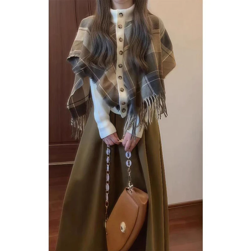 复古港风流苏假两件斗篷披肩毛衣开衫女高腰A字半身长裙时尚套装