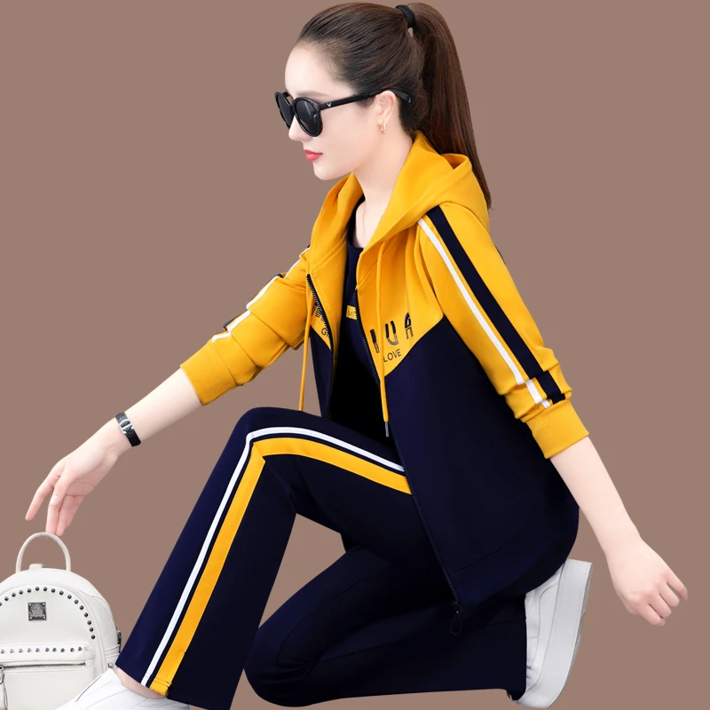 运动套装女春秋2025新款时尚微喇叭裤开衫连帽拼色卫衣休闲三件套