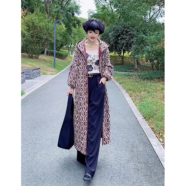 《冬日之约》7611 时尚气质设计师洋气连帽中长款秋冬大衣外套