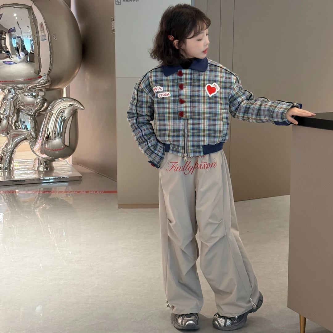 2025中大童冬季新款复古爱心格纹翻领短款棉服外套宽松加绒休闲裤