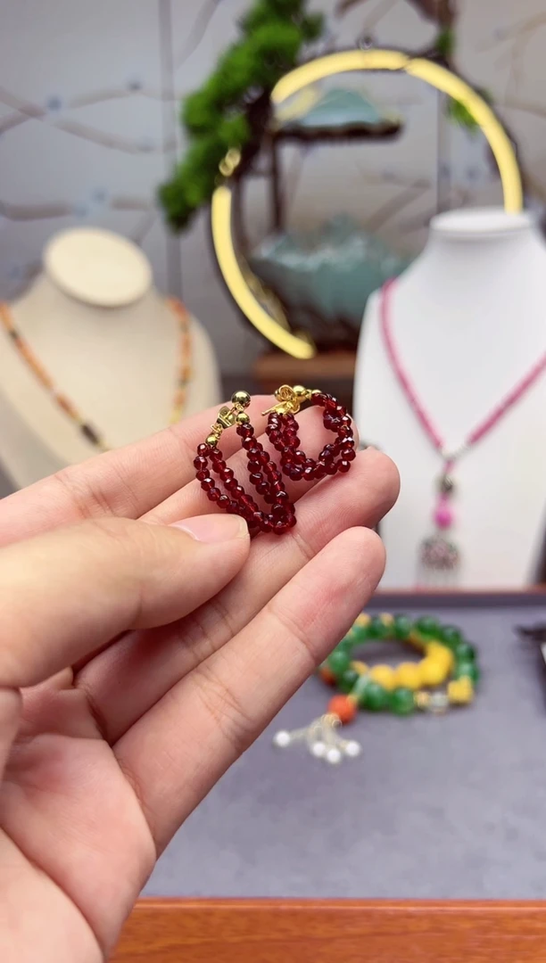 【闪购商品】石榴石(芬达石)耳饰14K金镶嵌E37