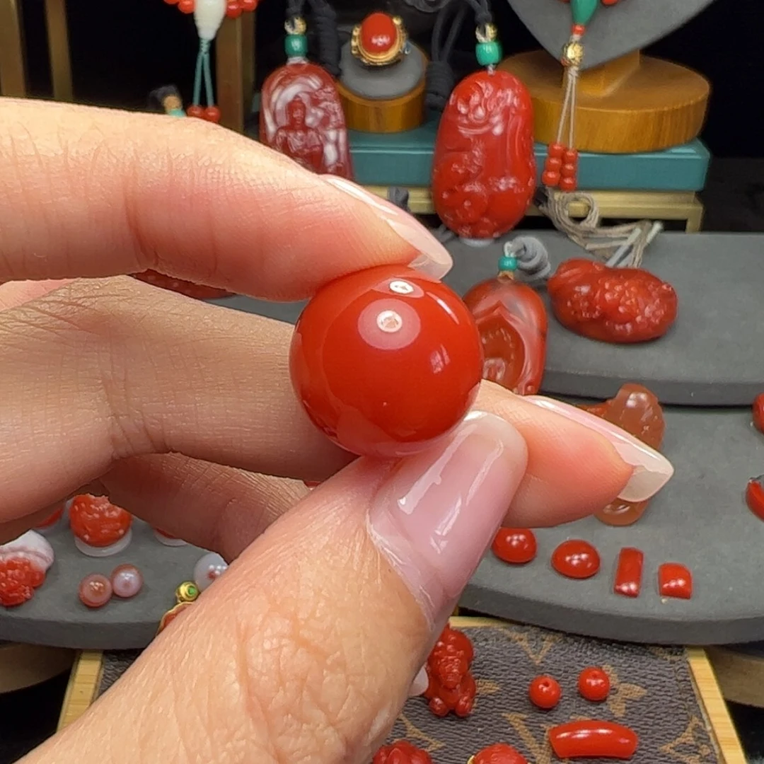【闪购商品】南红玛瑙15.8未镶嵌轻*