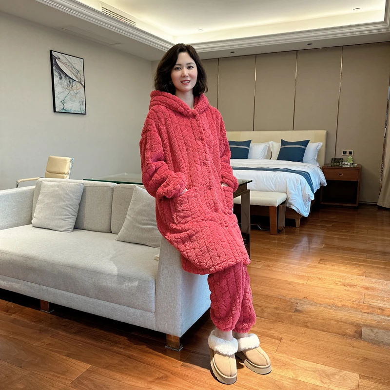 新款加厚珊瑚绒睡衣女士秋冬季加绒保暖连帽睡袍家居服套装浴袍