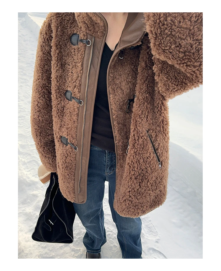 设计师品牌~2024冬季新款两面穿环保皮毛一体廓形连帽大衣