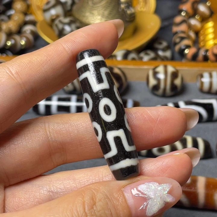 玛瑙/玉髓颈饰未镶嵌我**良