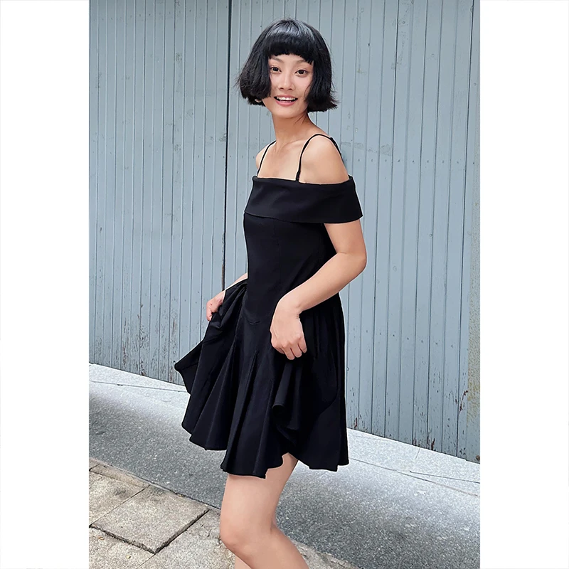 【*】UR新款女装时髦氛围感一字领露肩连衣裙UWV740114