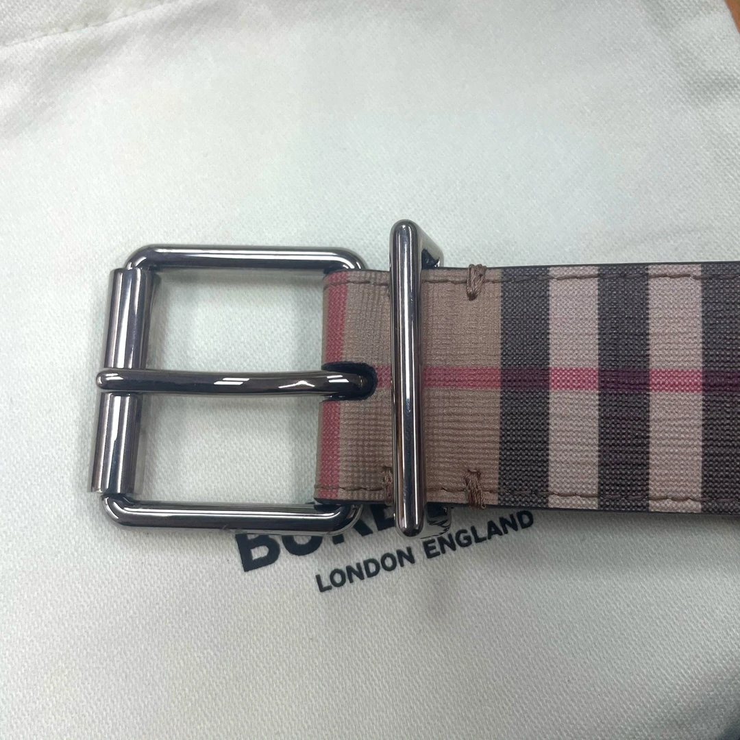 全新未使用 BURBERRY/博柏利 针扣皮带双面格纹  宽3.5cm