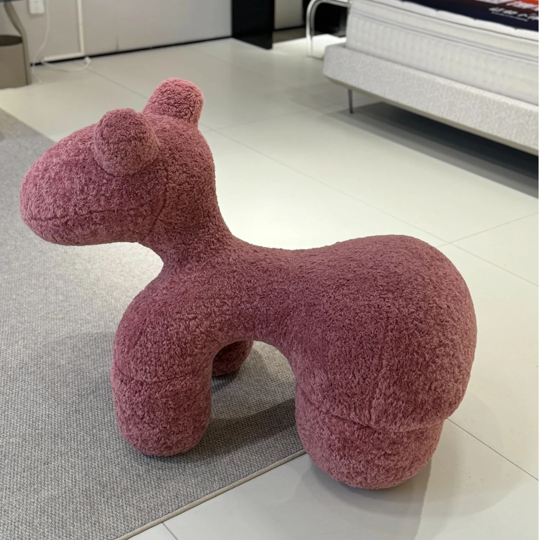 网红大马椅子儿童凳摆件凳子椅创意客厅羊羔毛简约时尚设计师动物