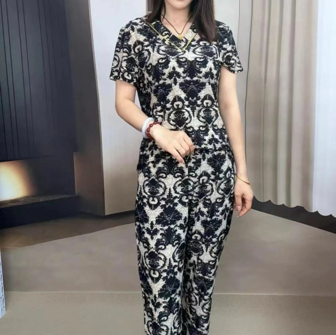 2024夏季女士妈妈装时尚气质显瘦弹力妈妈装印花短袖+九分裤套装