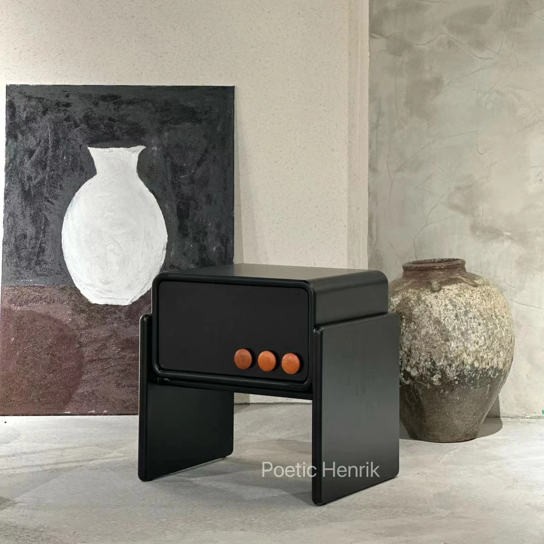 梅尔托床头柜简约现代烤漆卧室诧寂风复古方形创意家用客厅玄关