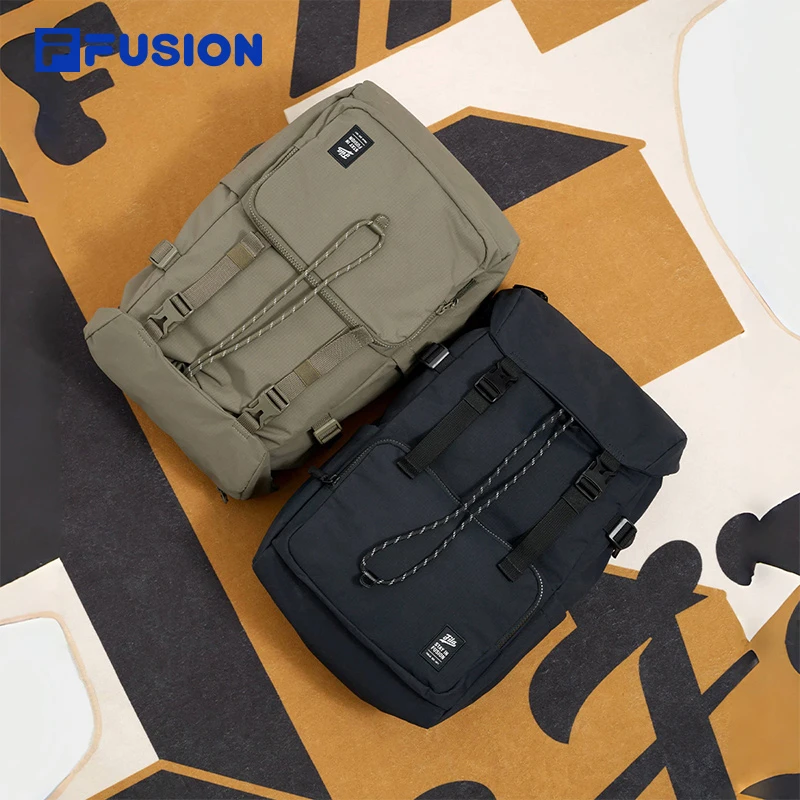 FILA FUSION斐乐翻盖背包2024冬季新款轻便情侣双肩包电脑包黑色