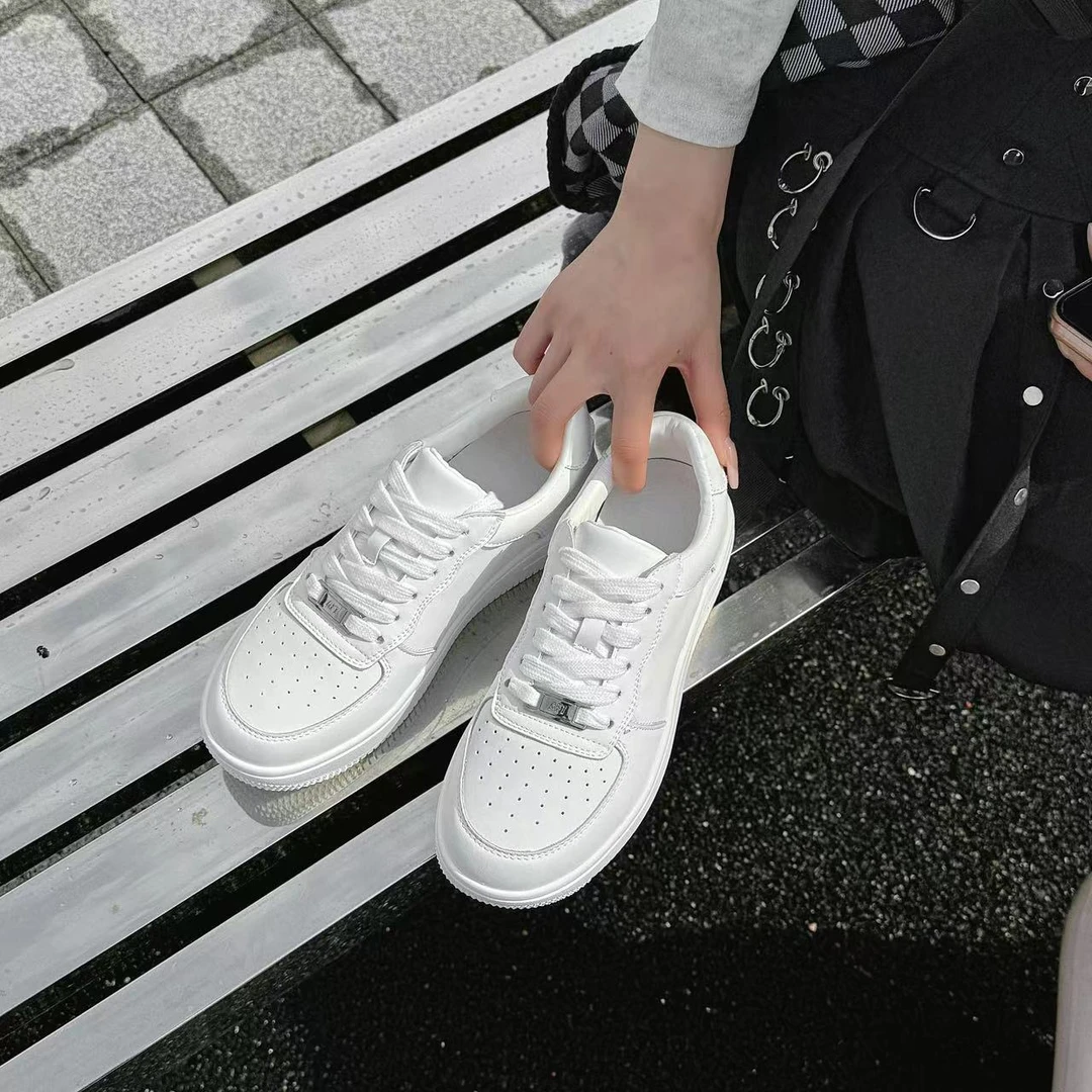 【星仔】夏季纯白女鞋真皮单鞋时尚百搭透气小白鞋空军板鞋96152