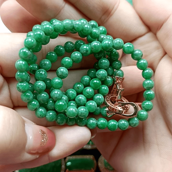 翡翠颈饰未镶嵌翡翠成品