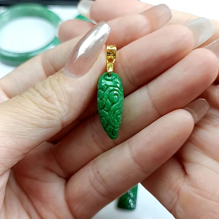 翡翠颈饰银S925镶嵌翡翠成品