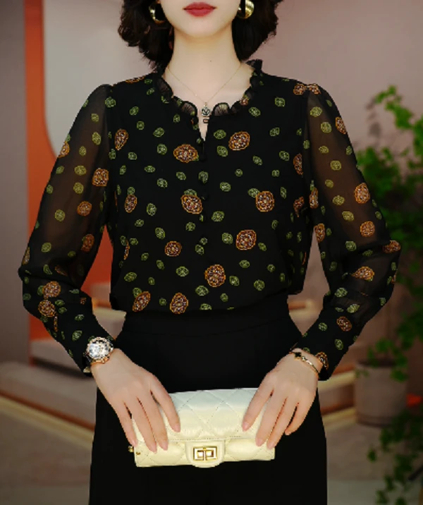 高端长袖时尚上衣女显瘦显白百搭印花减龄