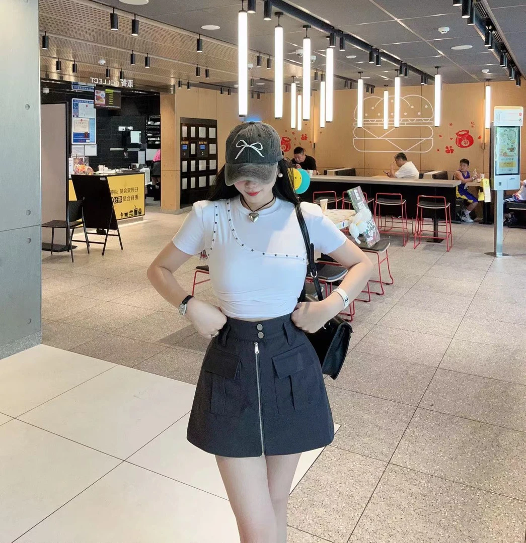 【TX】钉珠圆领短袖T恤上衣/灰前拉链两口袋短裙