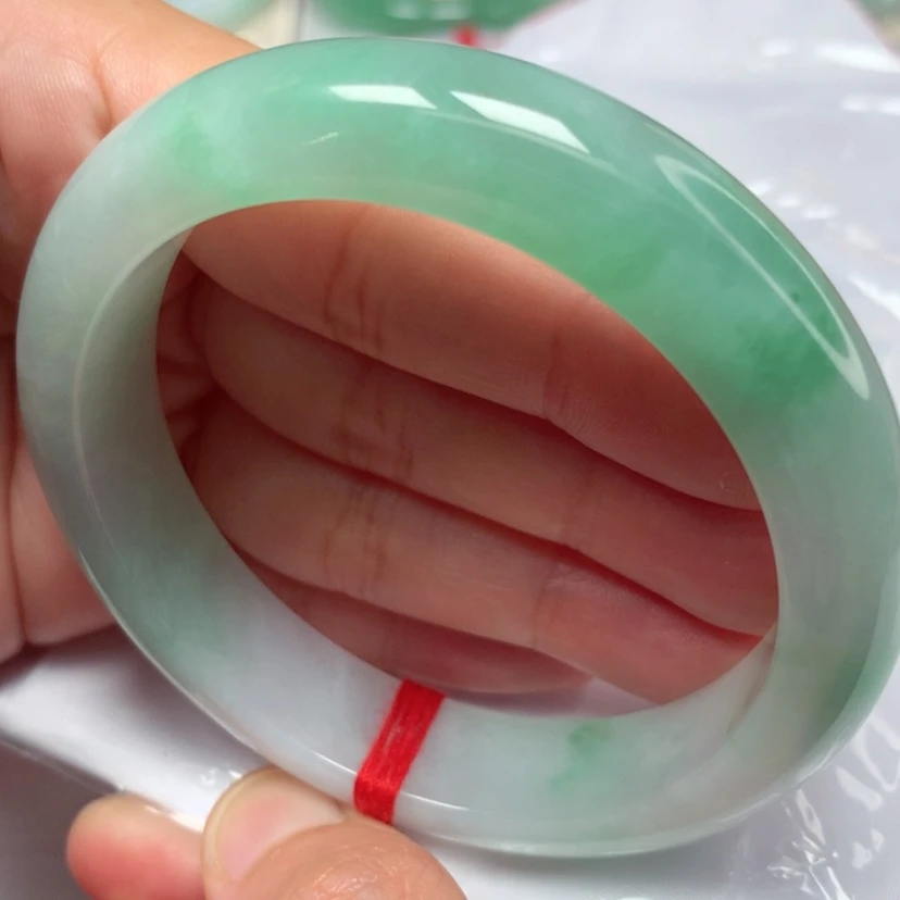 【闪购商品】翡翠手镯未镶嵌…
