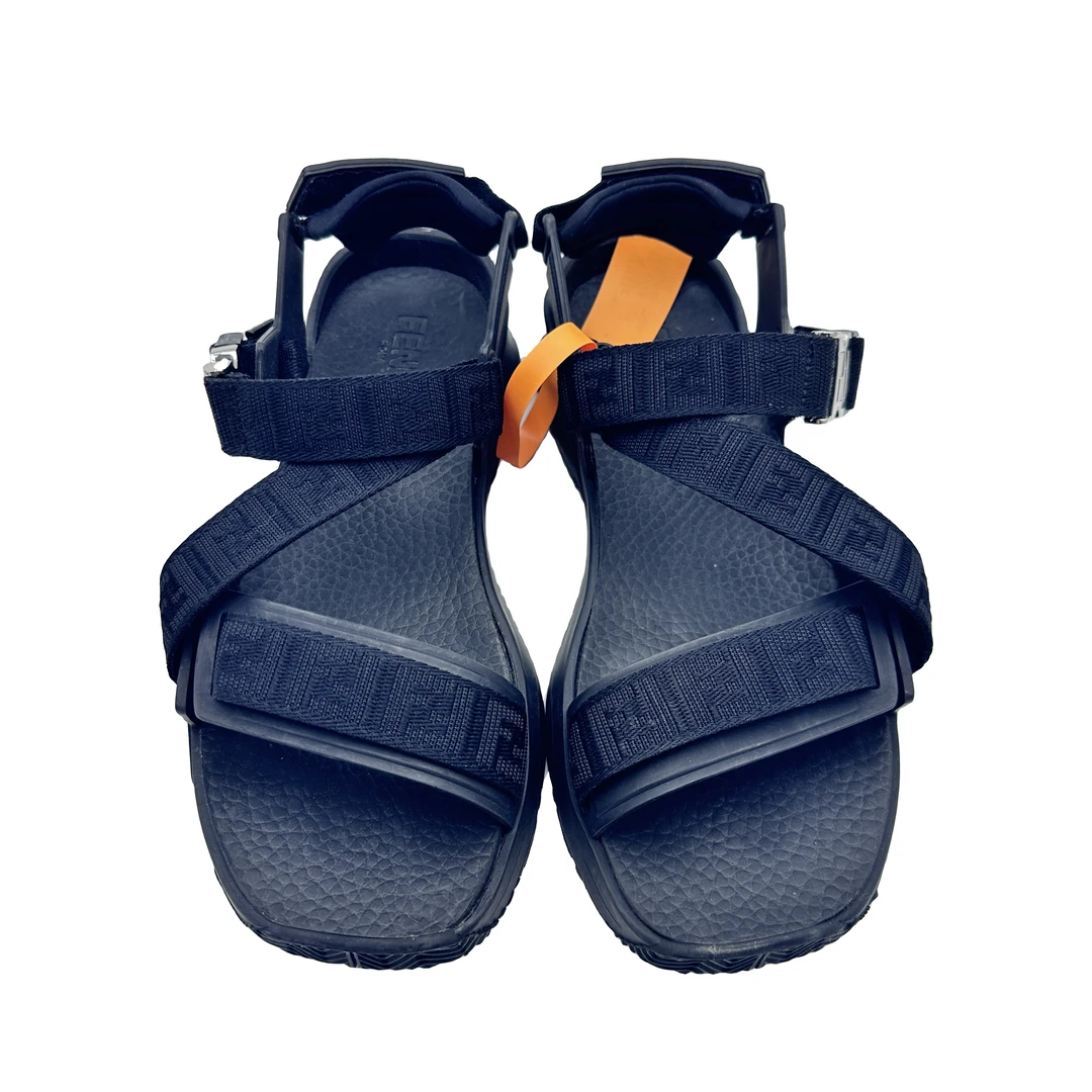Fendi/42码/flow绑带银扣拖鞋/98新/时尚潮流潮鞋/vv025
